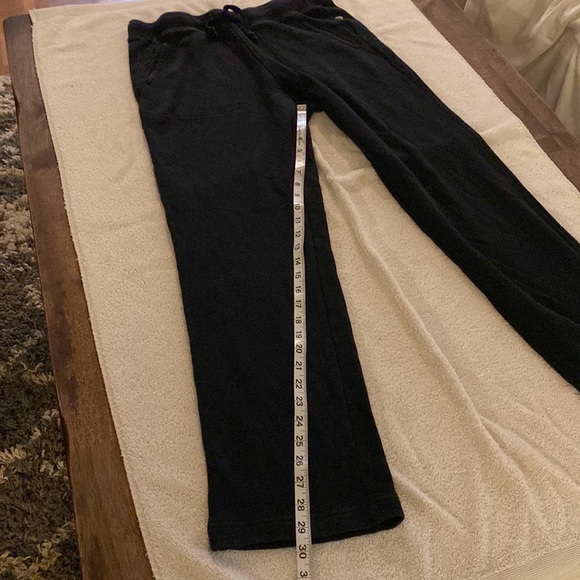 UGG black wide legged sweatpants with drawstring from Neiman’s. Unisex - Picture 12 of 15